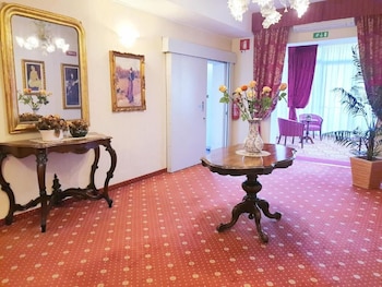 hotel paradiso