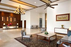 shangri la serviced apartments yangon