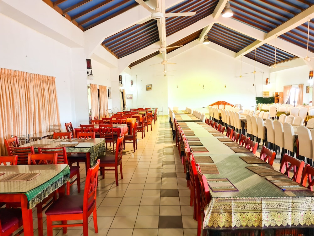 hambanthota beach hotel