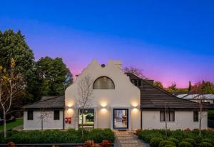 30 On Whites Guesthouse,Bloemfontein>>Bayswater,4 star