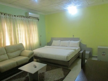 golf lemeridien hotels