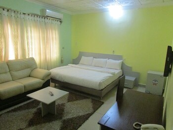 golf lemeridien hotels