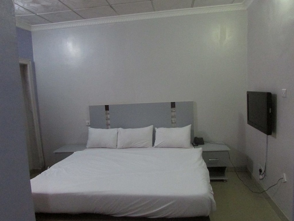 golf lemeridien hotels