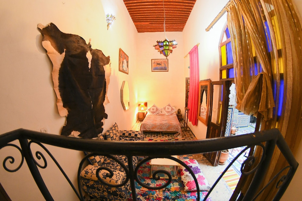 fes