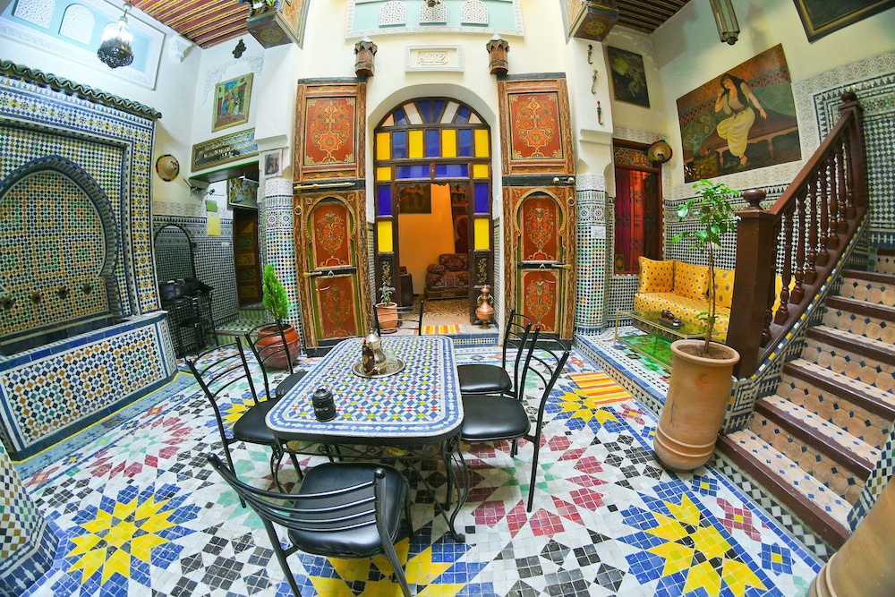 fes