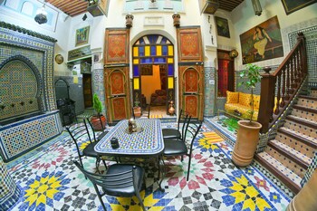 fes