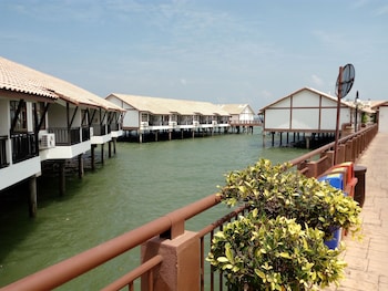 wonderland private chalet port dickson