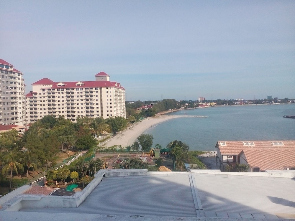 wonderland private chalet port dickson