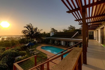 the ridge guesthouse