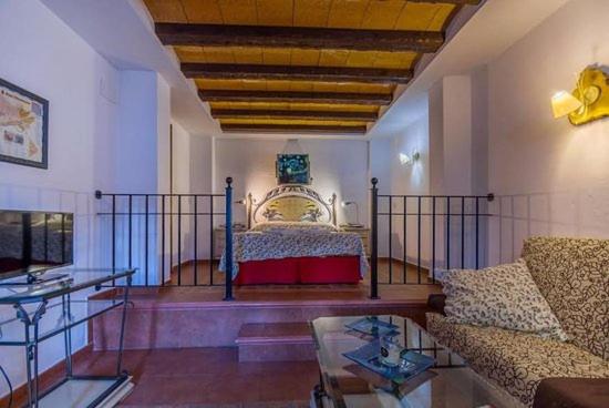 hostal nuevo milan i