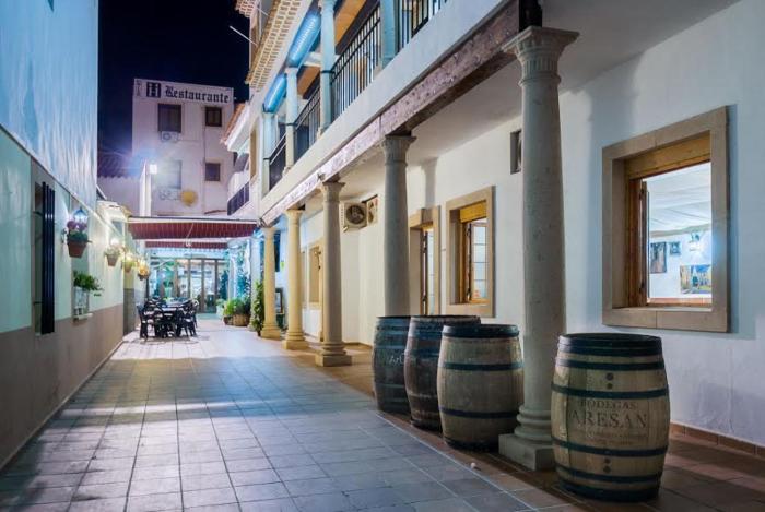 hostal nuevo milan i