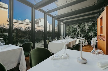 baca suites restaurant and bar