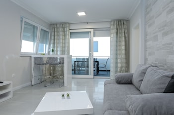 apartments tomana