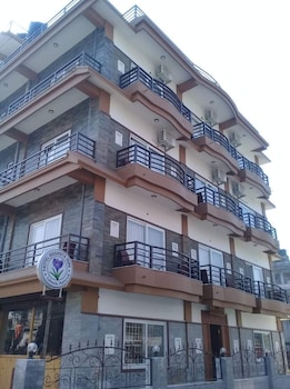 hotel basanta inn