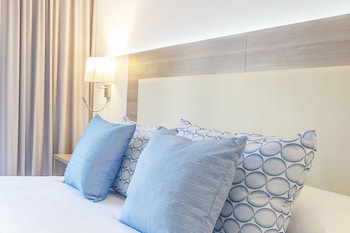 hotel benidorm east by pierre and vacances