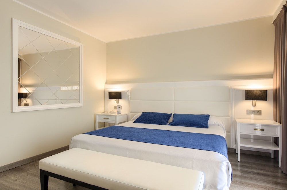 hotel benidorm east by pierre and vacances