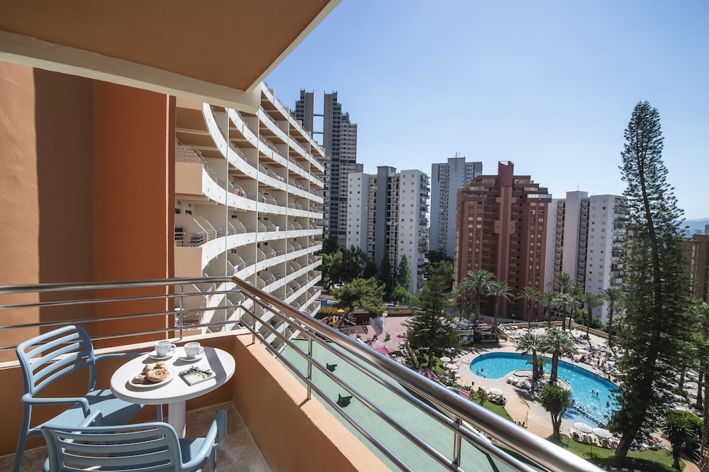 hotel benidorm east by pierre and vacances