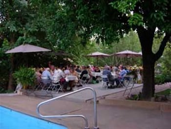 hotel leger restaurant and saloon