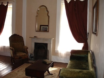 hotel leger restaurant and saloon