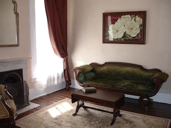 hotel leger restaurant and saloon