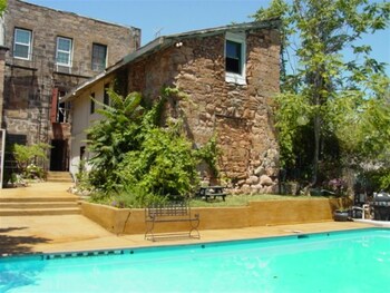 hotel leger restaurant and saloon