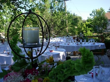 hotel leger restaurant and saloon