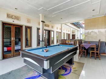 agus guest house sunset road