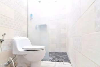 agus guest house sunset road