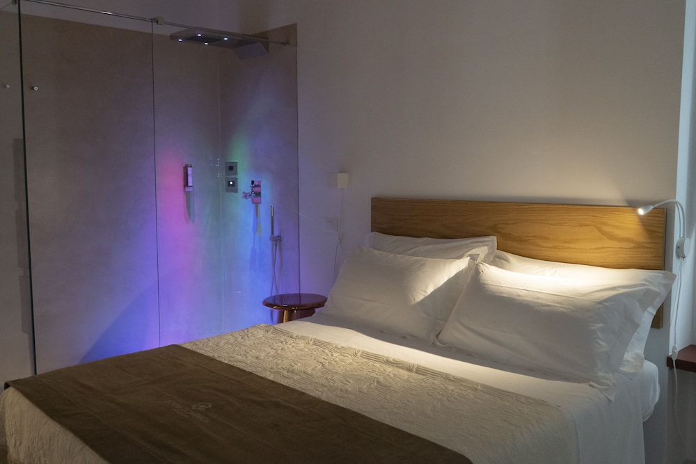 donna domenica boutique suites