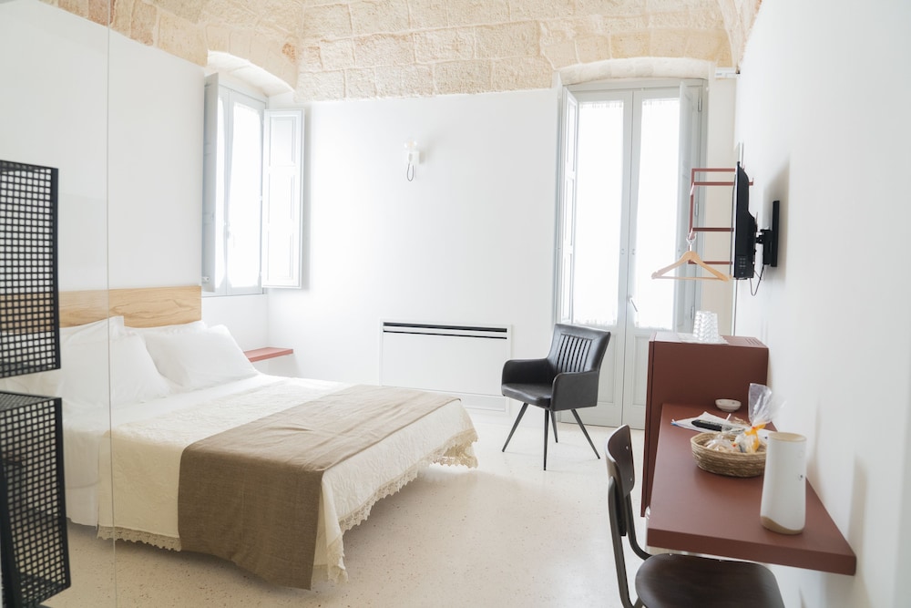 donna domenica boutique suites