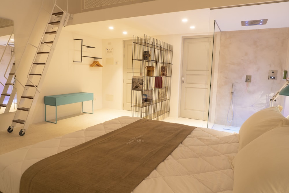 donna domenica boutique suites