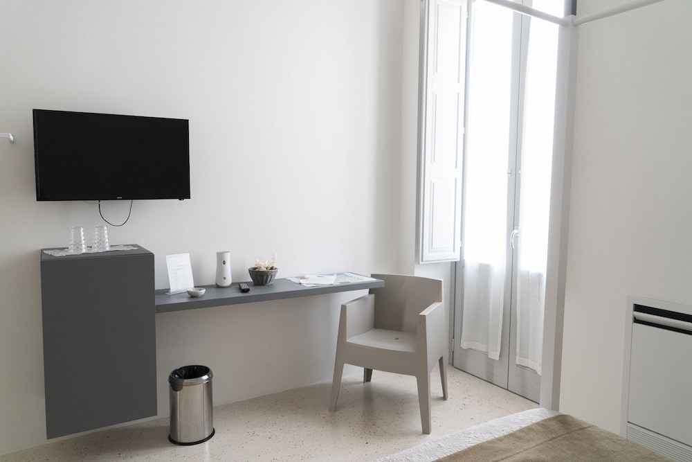 donna domenica boutique suites