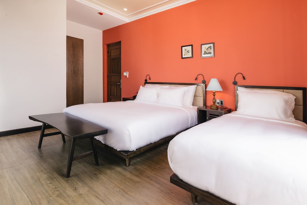 la an central boutique villa