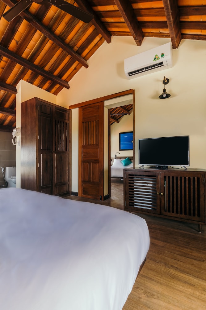 la an central boutique villa