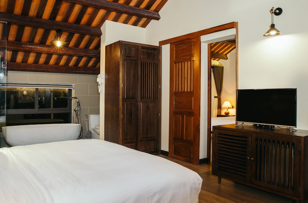 la an central boutique villa