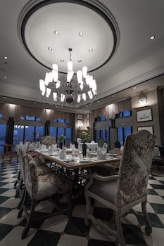 hawthorn suites by wyndham al khobar