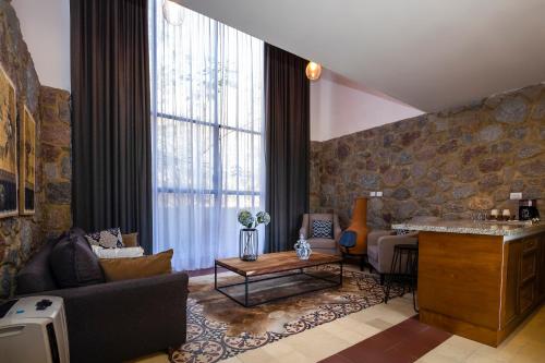 hotel boutique camino del bosque by rotamundos