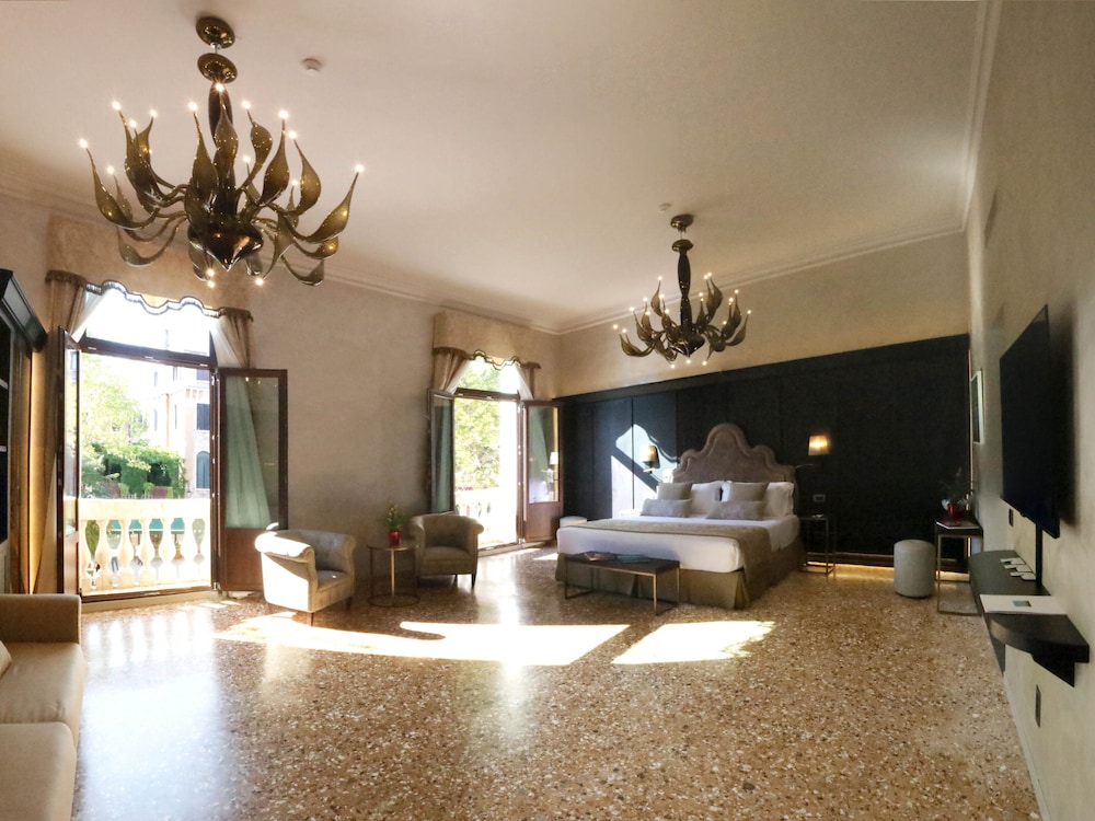 hotel aquarius venice