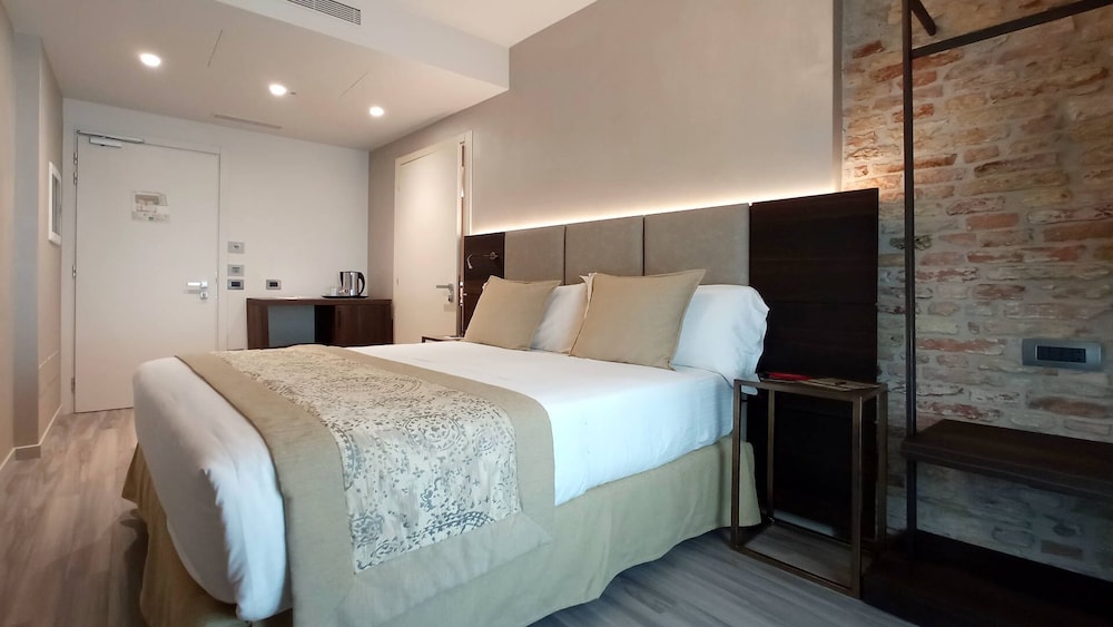 hotel aquarius venice