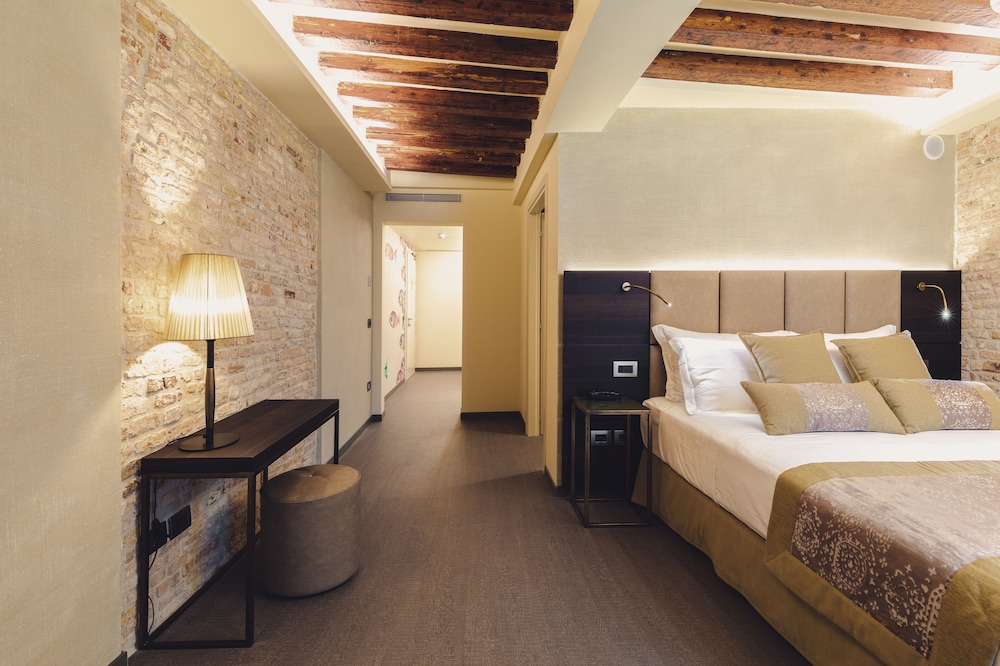 hotel aquarius venice