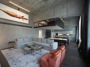edit lofts