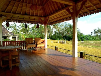 uma chaming villas and gym by eps