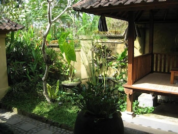 uma chaming villas and gym by eps