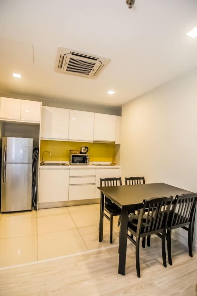marina travellers suite sky karamunsing