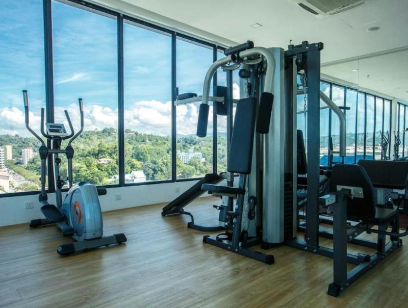 marina travellers suite sky karamunsing