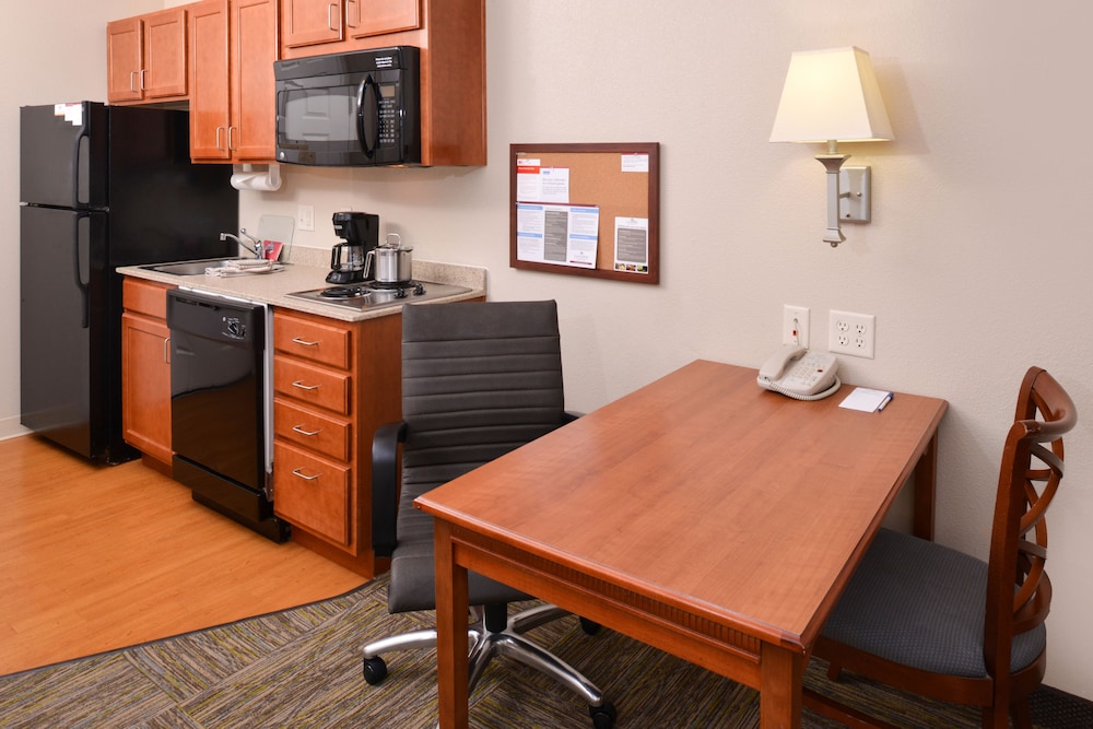 candlewood suites boise towne square by ihg