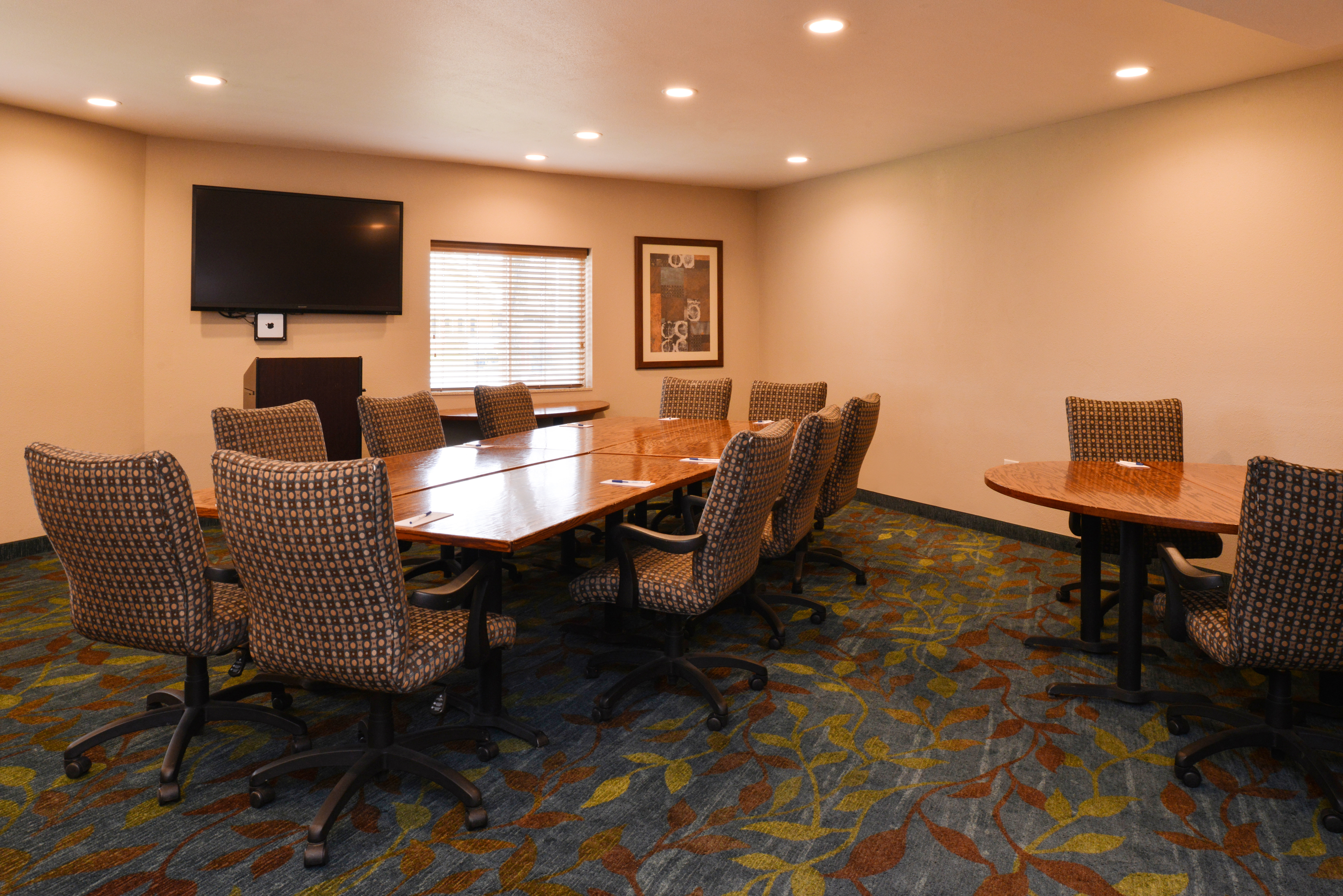 candlewood suites boise towne square by ihg