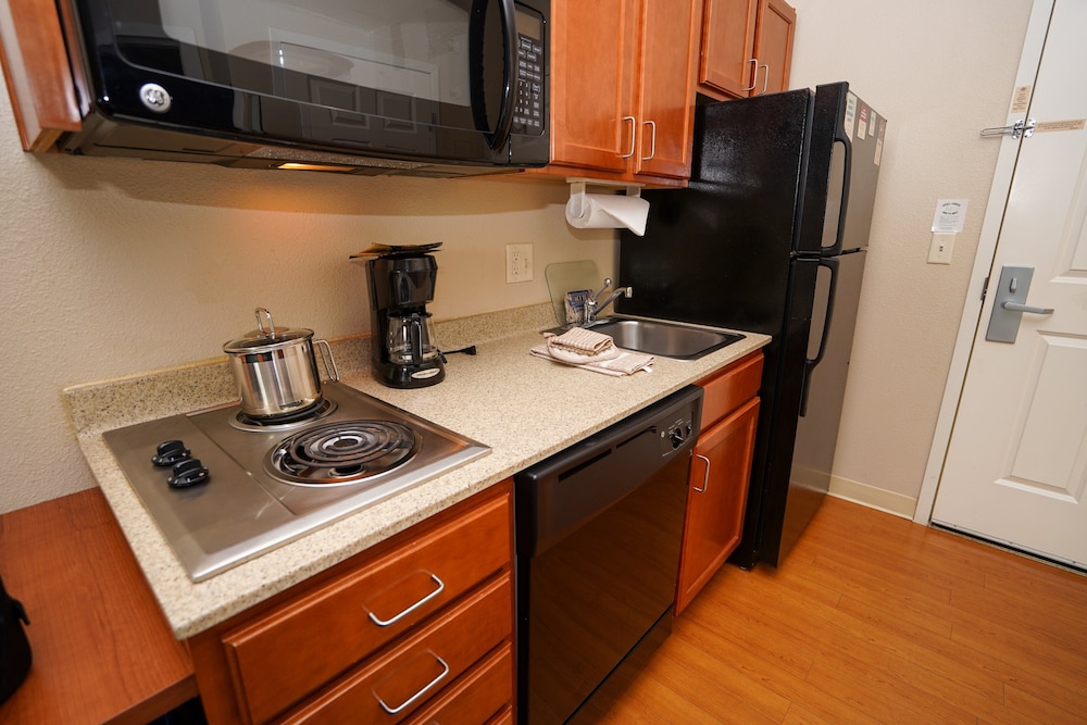 candlewood suites boise towne square by ihg