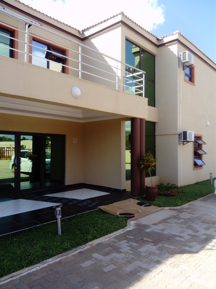 voyager inn hotel