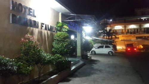 bahari family hotel